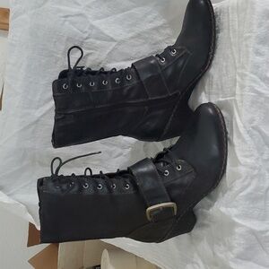 BOC born o concept new in box boots Elodie size 9.5 black 2.5 in heel 10.5 top